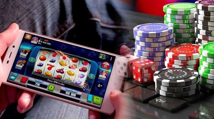 Pengguna mengakses platform islot melalui browser smartphone tanpa perlu mengunduh aplikasi